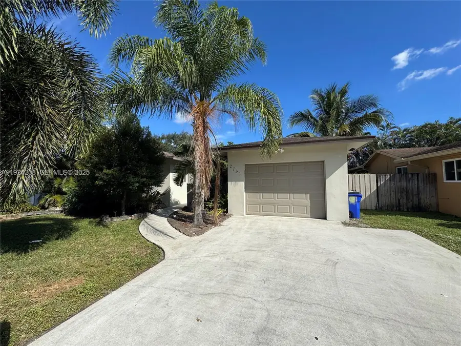 2731 N 72nd Way, Hollywood, FL 33024 - Image #2