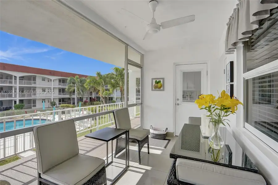 580 Egret Dr #220, Hallandale Beach, FL 33009 - Image #3