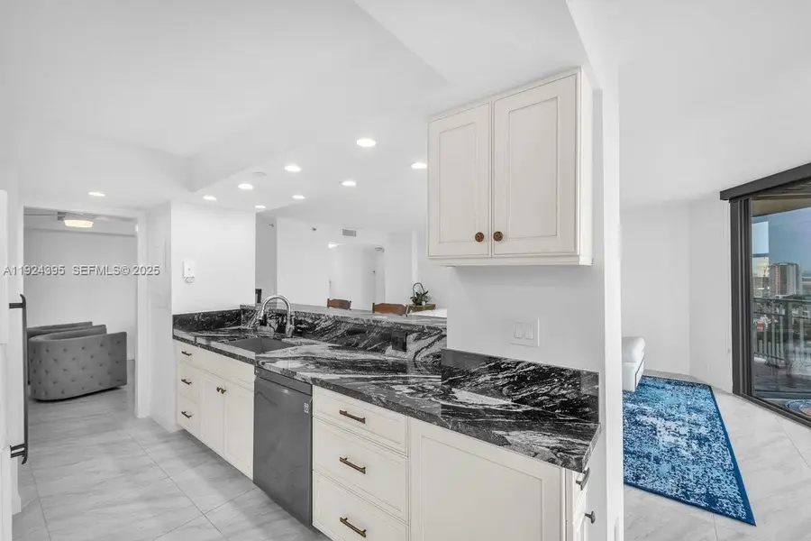 4000 Towerside Ter #1807, Miami, FL 33138 - Image #2