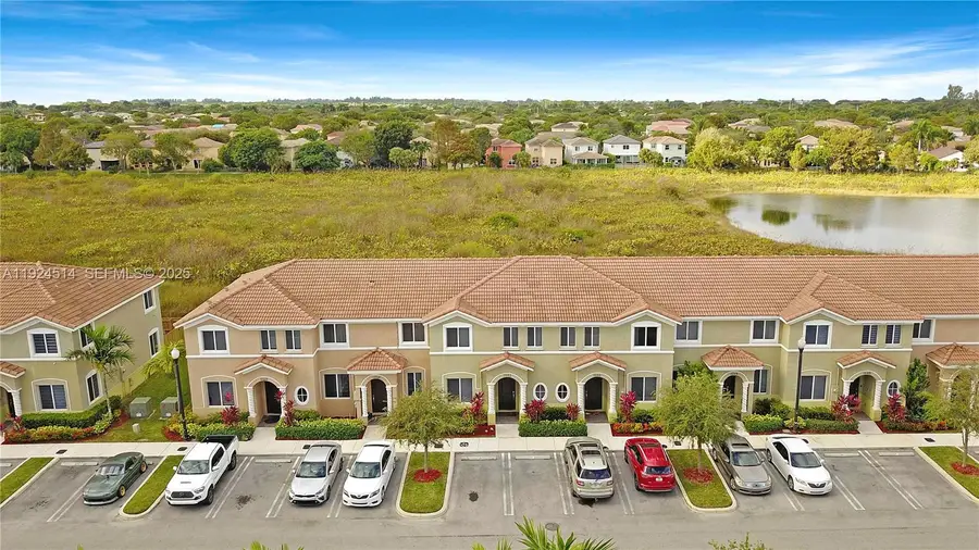 1052 SE 23rd Ave, Homestead, FL 33035 - Image #3