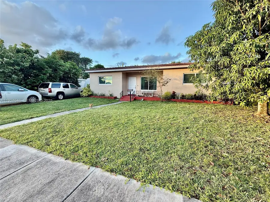 1121 NE 154th Ter, North Miami Beach, FL 33162 - Image #2