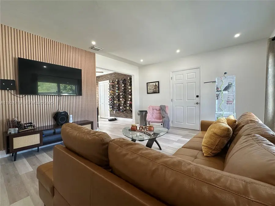 3718 NW 12th St, Miami, FL 33126 - Image #3