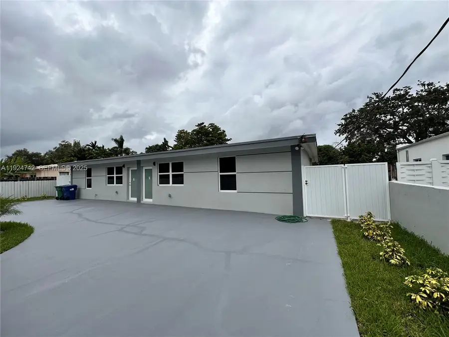 2433 NW 97th St, Miami, FL 33147 - Image #2