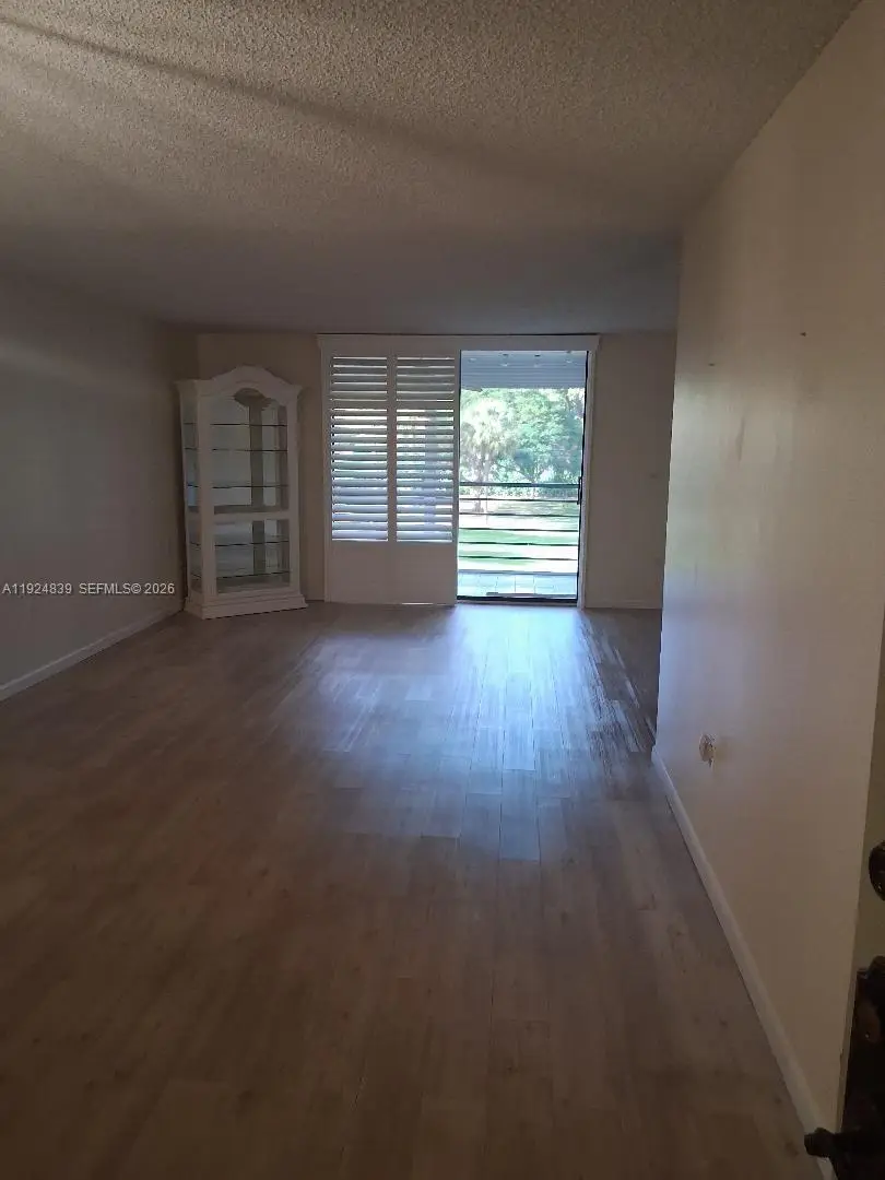 900 St Charles Pl #208, Pembroke Pines, FL 33026 - #3