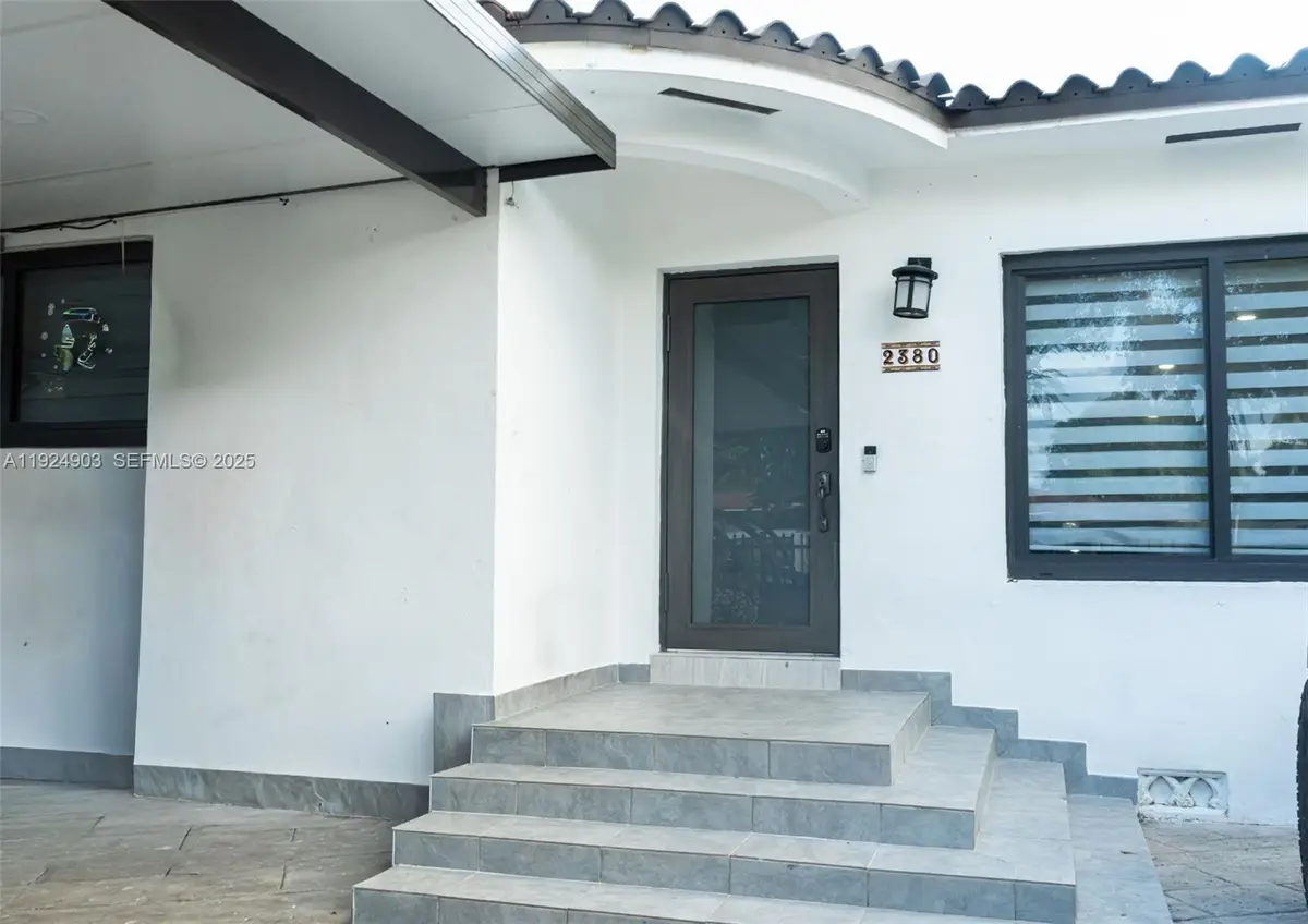 2380 SW 2nd St, Miami, FL 33135 - Image #1