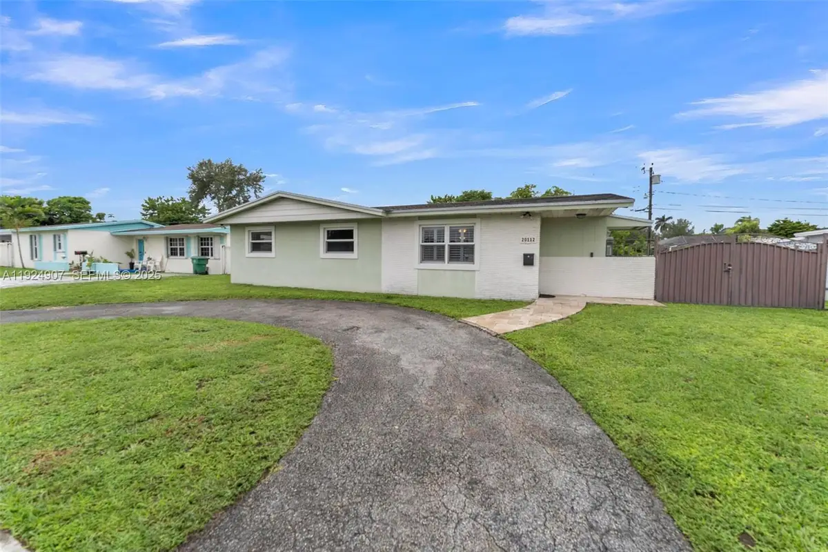 20112 NW 12th Ct, Miami Gardens, FL 33169 - Image #1