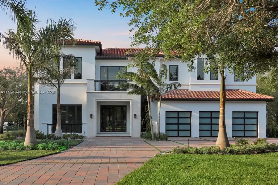 5903 SW 54th Ct, Davie, FL 33314 - Image #2