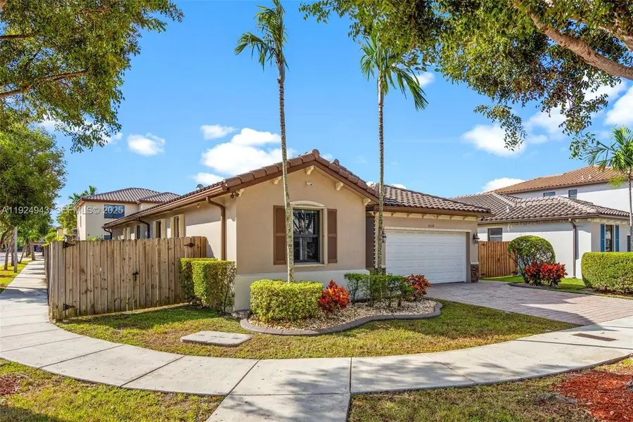 15154 SW 118th St, Miami, FL 33196 - Image #3