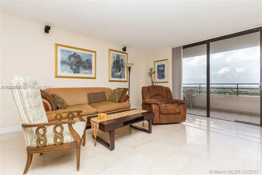2500 Parkview Dr #1207, Hallandale Beach, FL 33009 - Image #3