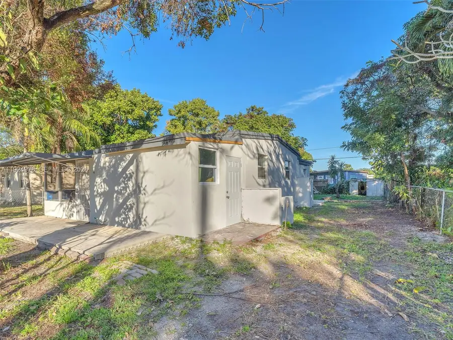 3761 SW 48th Ave, West Park, FL 33023 - Image #2