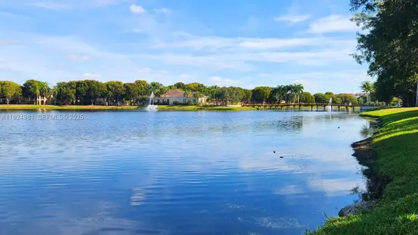 2557 Centergate Dr #101, Miramar, FL 33025