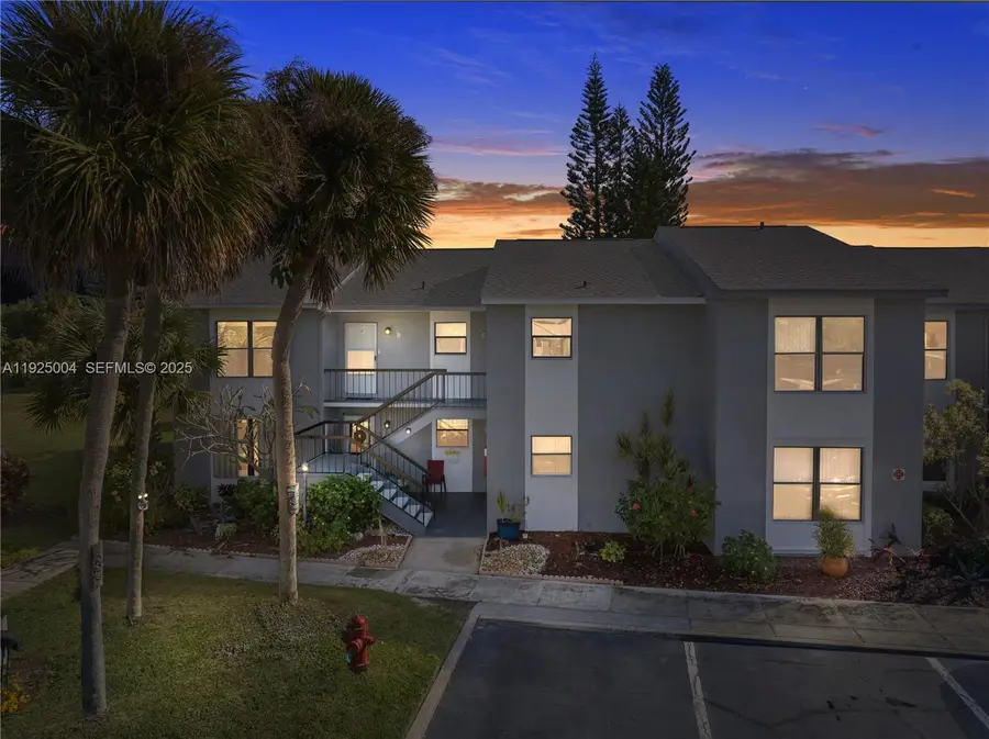 2801 Sand Trap Ln #1C, Melbourne, FL 32935 - Image #2