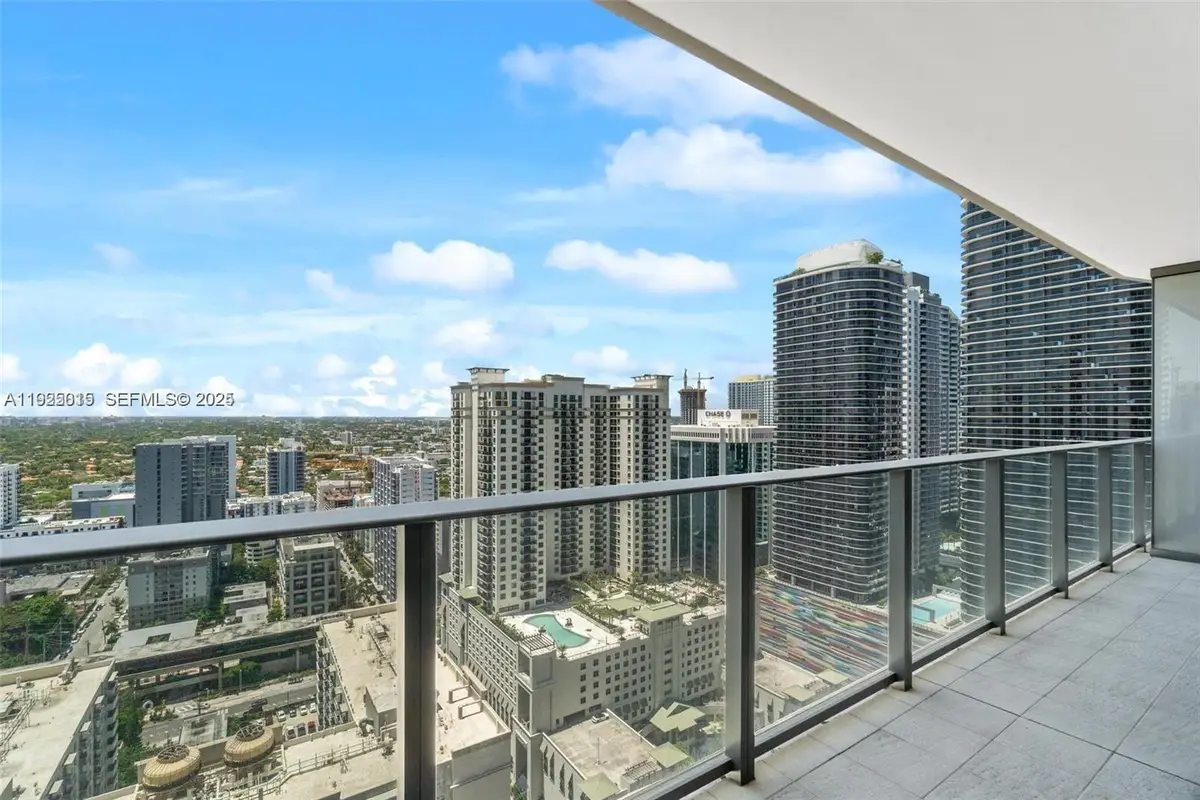 1000 Brickell Plz #3310, Miami, FL 33131 - Image #1