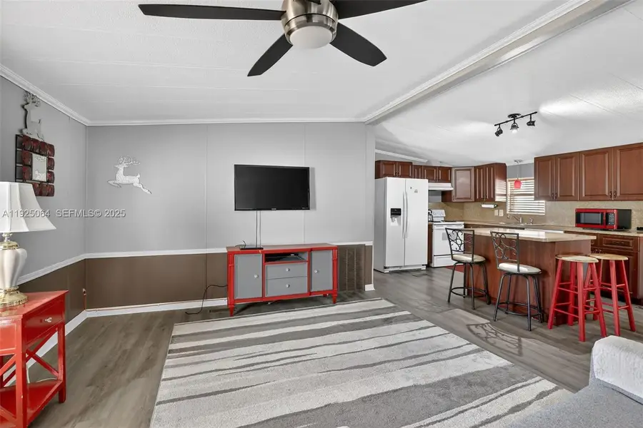 3024 SW 52nd St, Dania Beach, FL 33312 - Image #3