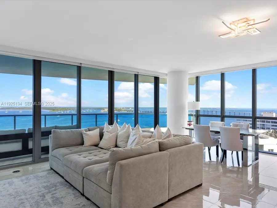 1331 Brickell Bay Dr #1811, Miami, FL 33131 - Image #3