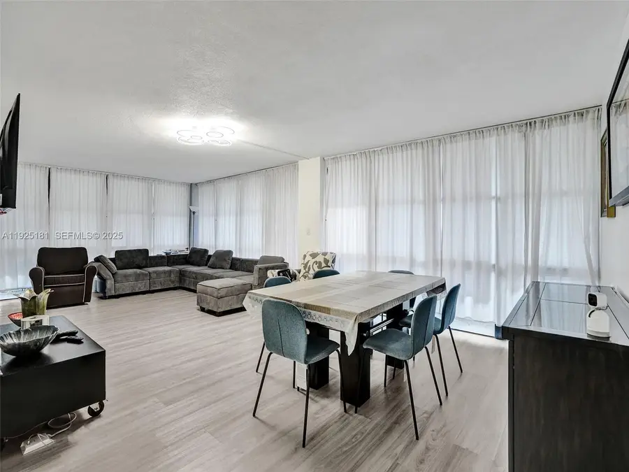 800 Parkview Dr #131, Hallandale Beach, FL 33009 - Image #3