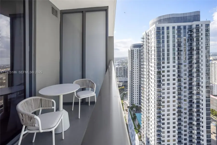 601 NE 1st Av #3401, Miami, FL 33132 - Image #3