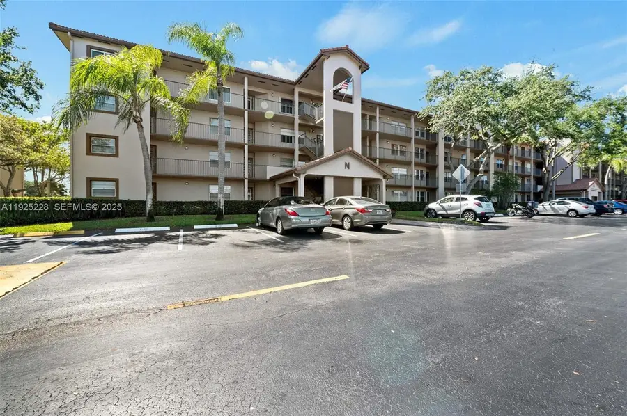 1000 SW 125th Ave #214N, Pembroke Pines, FL 33027 - Image #2