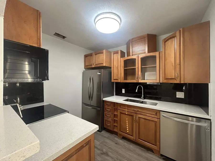 806 NW 18th St, Fort Lauderdale, FL 33311 - Image #3