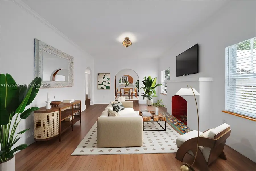 828 NW 9th Ave, Miami, FL 33136 - Image #3