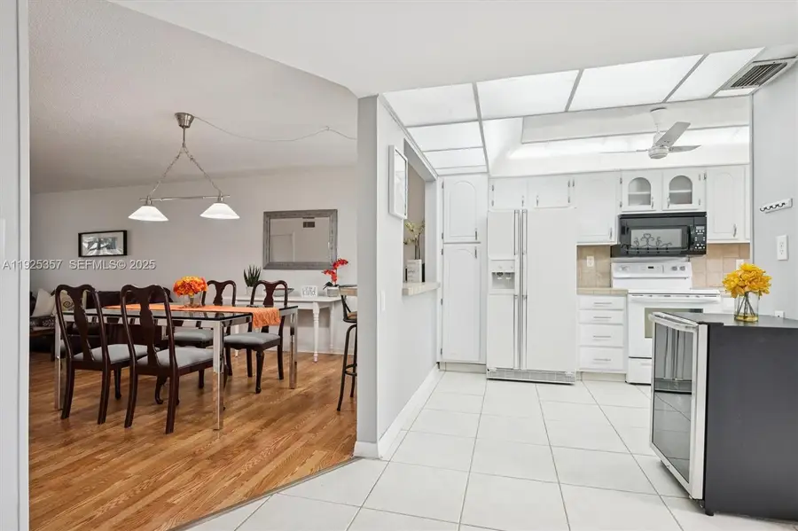 9511 N Hollybrook Lake Dr #108, Pembroke Pines, FL 33025 - Image #3