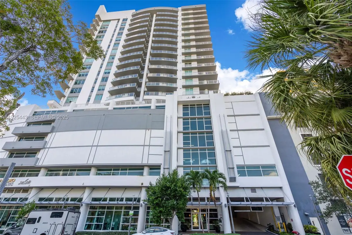 315 NE 3rd Ave #1805, Fort Lauderdale, FL 33301 - Image #1