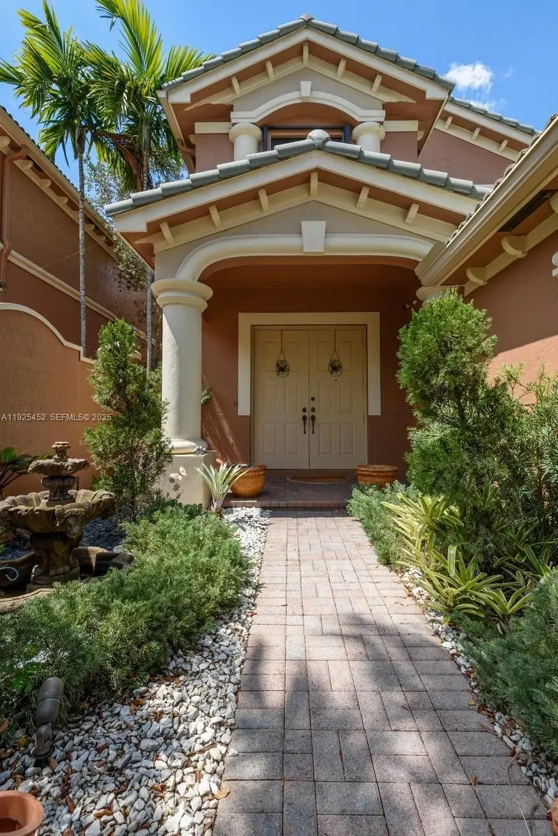 2782 Kinsington Cir #25-4, Weston, FL 33332 - Image #2