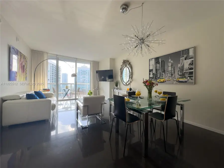 485 Brickell Ave #3307, Miami, FL 33131 - Image #3