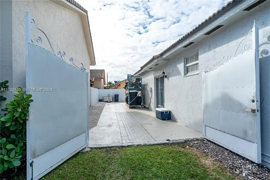 8952 NW 145th Lane, Miami Lakes, FL 33018 - Image #3