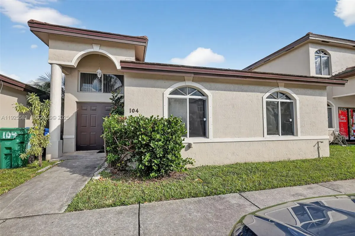 18615 NW 84th Pl #104-1, Hialeah, FL 33015 - Image #1