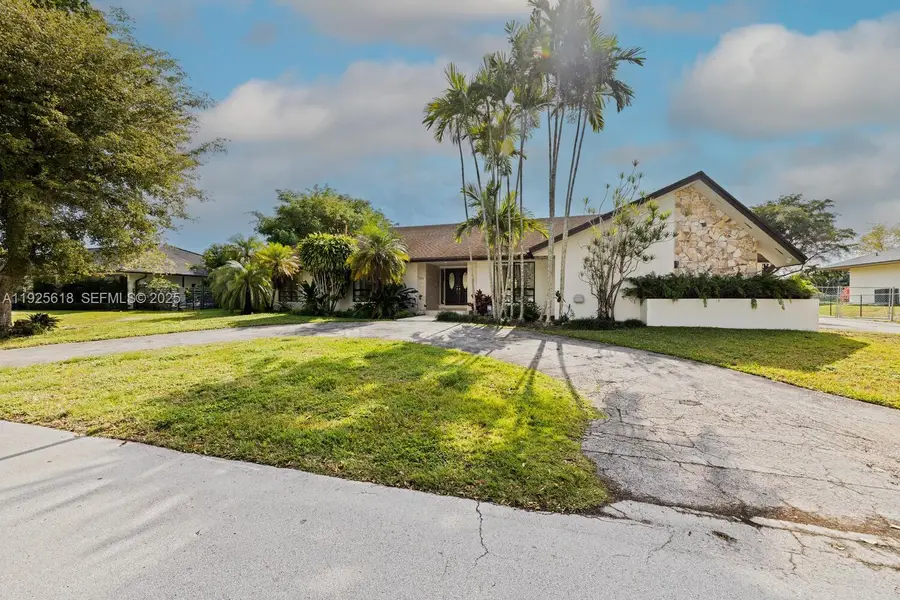 7860 SW 173rd Ter, Palmetto Bay, FL 33157 - Image #3