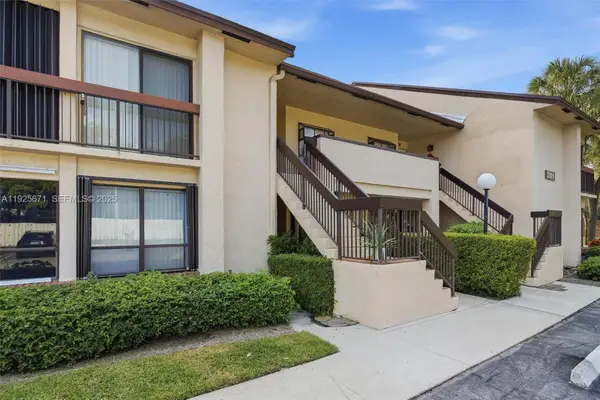 2379 SW 15th St #107, Deerfield Beach, FL 33442