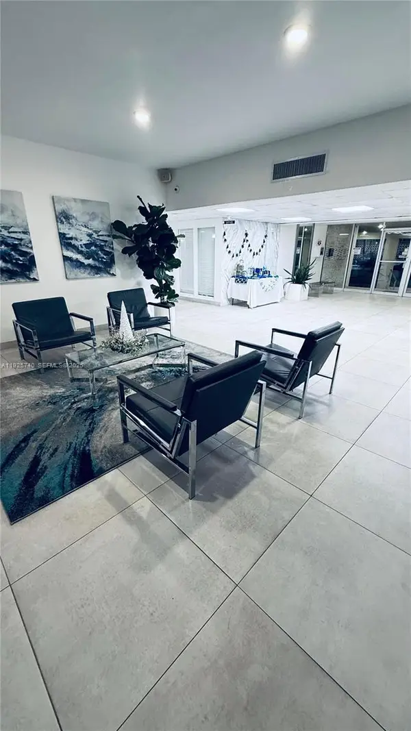 401 Golden Isles Dr #512, Hallandale Beach, FL 33009