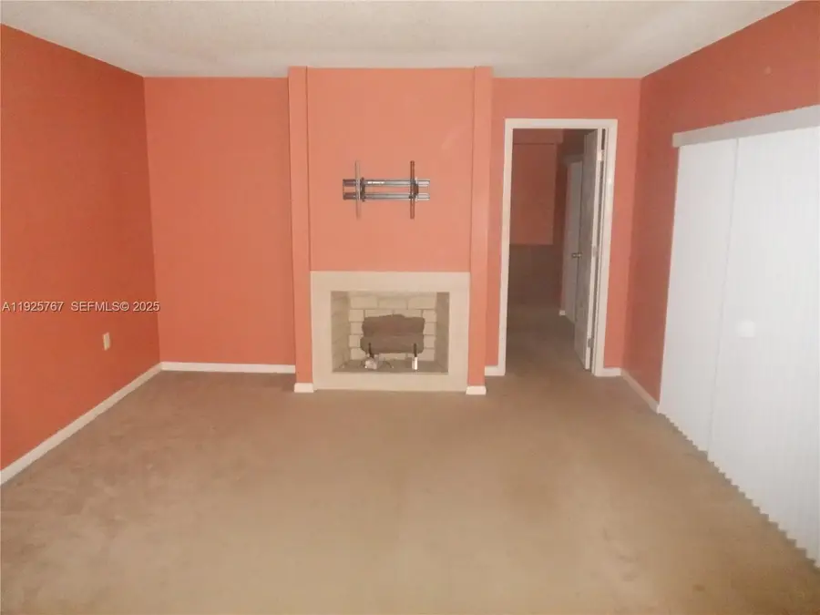 211 2nd Ln, Palm Beach Gardens, FL 33418 - Image #2