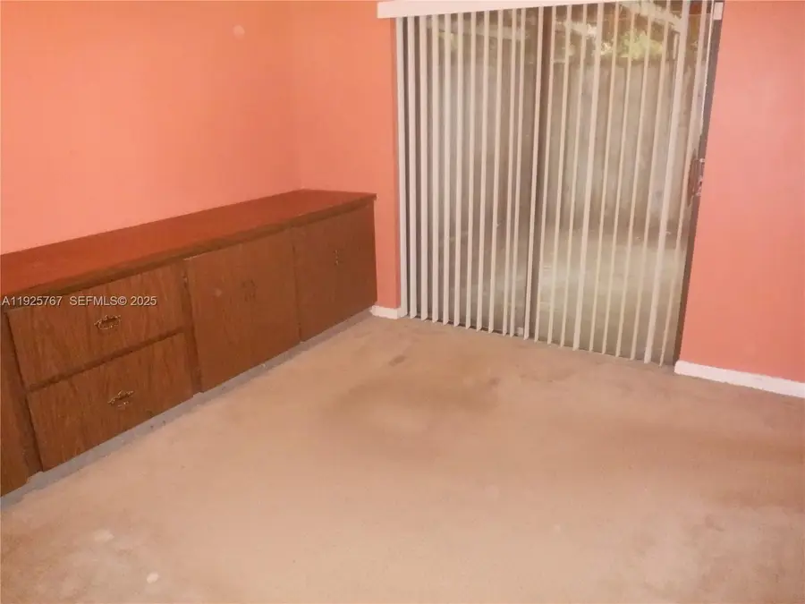 211 2nd Ln, Palm Beach Gardens, FL 33418 - Image #3