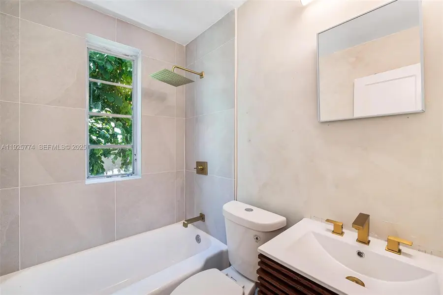 1611 Euclid Ave #8, Miami Beach, FL 33139 - Image #2