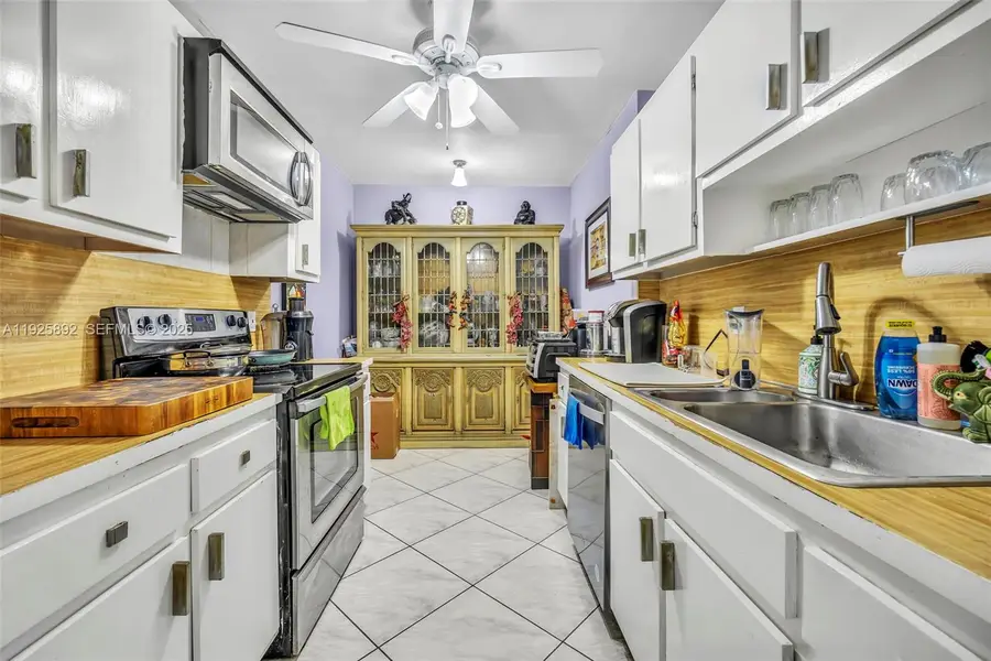 3850 Washington St #409, Hollywood, FL 33021 - Image #3