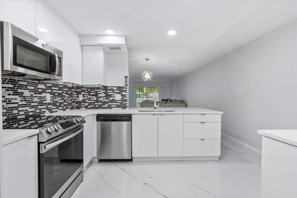 2303 Lucaya Ln #E2, Coconut Creek, FL 33066 - Image #1