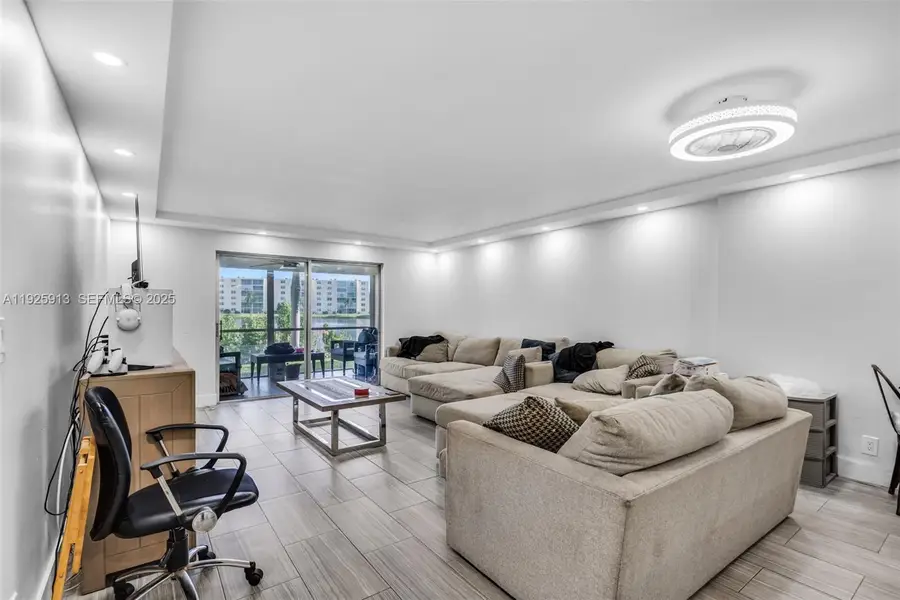 141 SE 3rd Avenue #101, Dania Beach, FL 33004 - Image #2