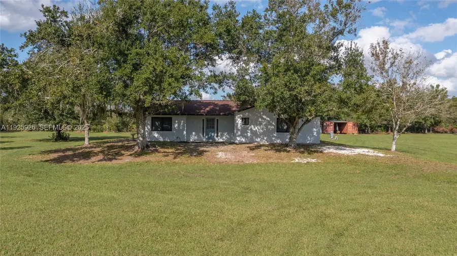 64 Clarice Ct, Venus, FL 33960 - #2