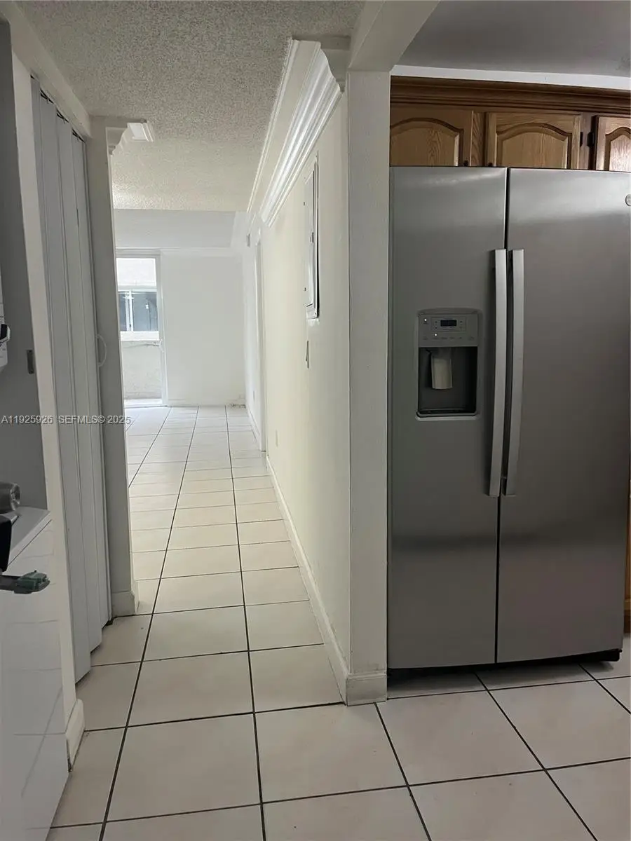 10000 nw 80 Ct #2301, Hialeah Gardens, FL 3301 - Image #2
