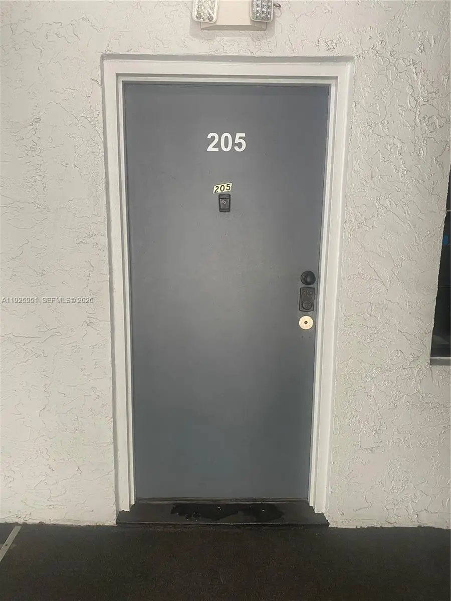 13500 NE 3rd Ct #205, North Miami, FL 33161 - Image #2