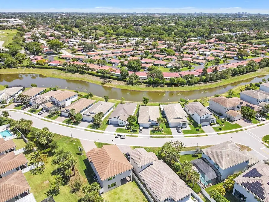 4242 Rosa Dr, Deerfield Beach, FL 33064 - Image #3