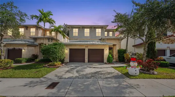 6933 NW 104th Ct, Doral, FL 33178