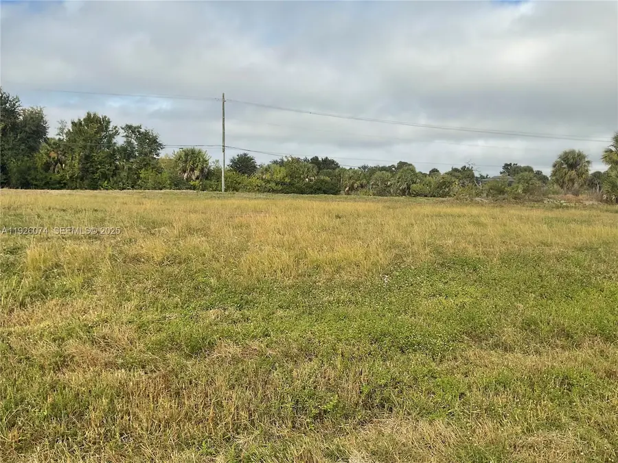 327 Boundary Blvd, Grove City Rotonda, FL 33947 - Image #3