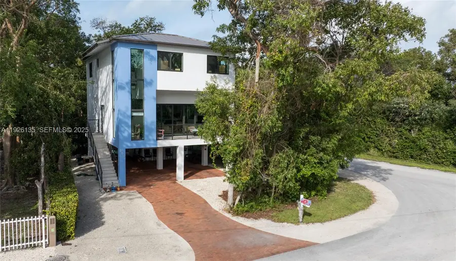 669 Colson Dr, Key Largo, FL 33037 - Image #2
