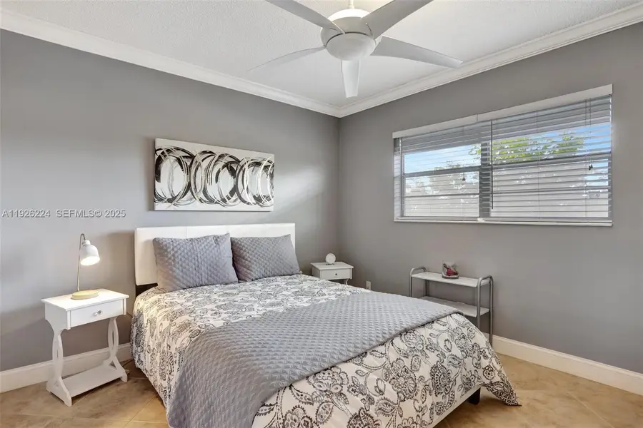 4806 NW 36th St #605, Lauderdale Lakes, FL 33319 - Image #3