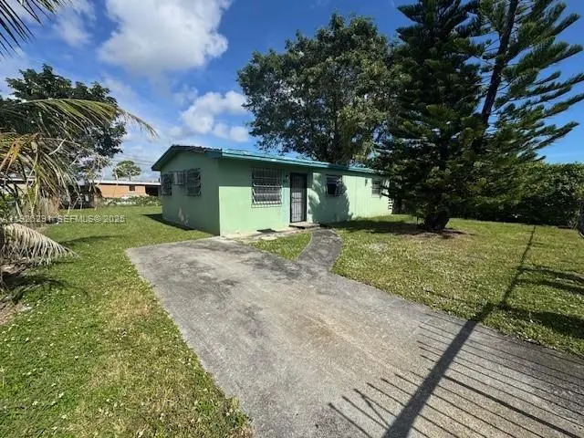 10835 SW 221 St, Goulds, FL 33170 - Image #2