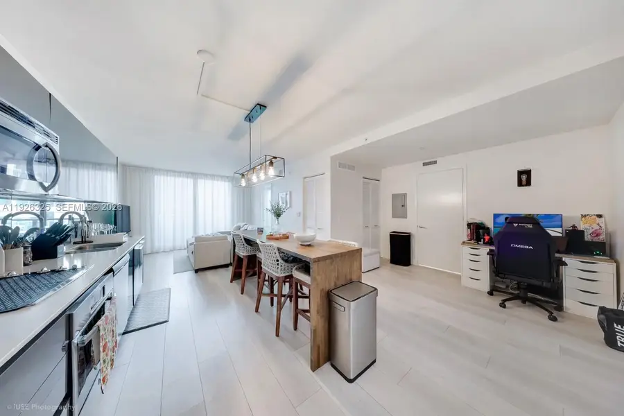 31 SE 6th St #2506, Miami, FL 33131 - #3