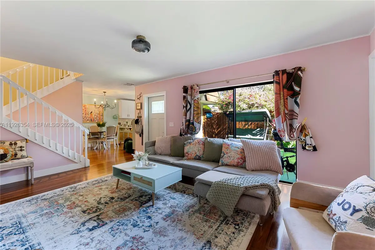 9118 SW 20th Ct, Davie, FL 33324 - Image #1